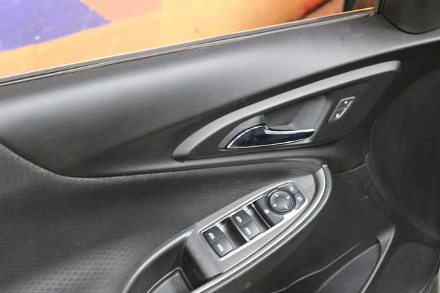 Used 2018 Chevrolet Malibu LS FWD image 13