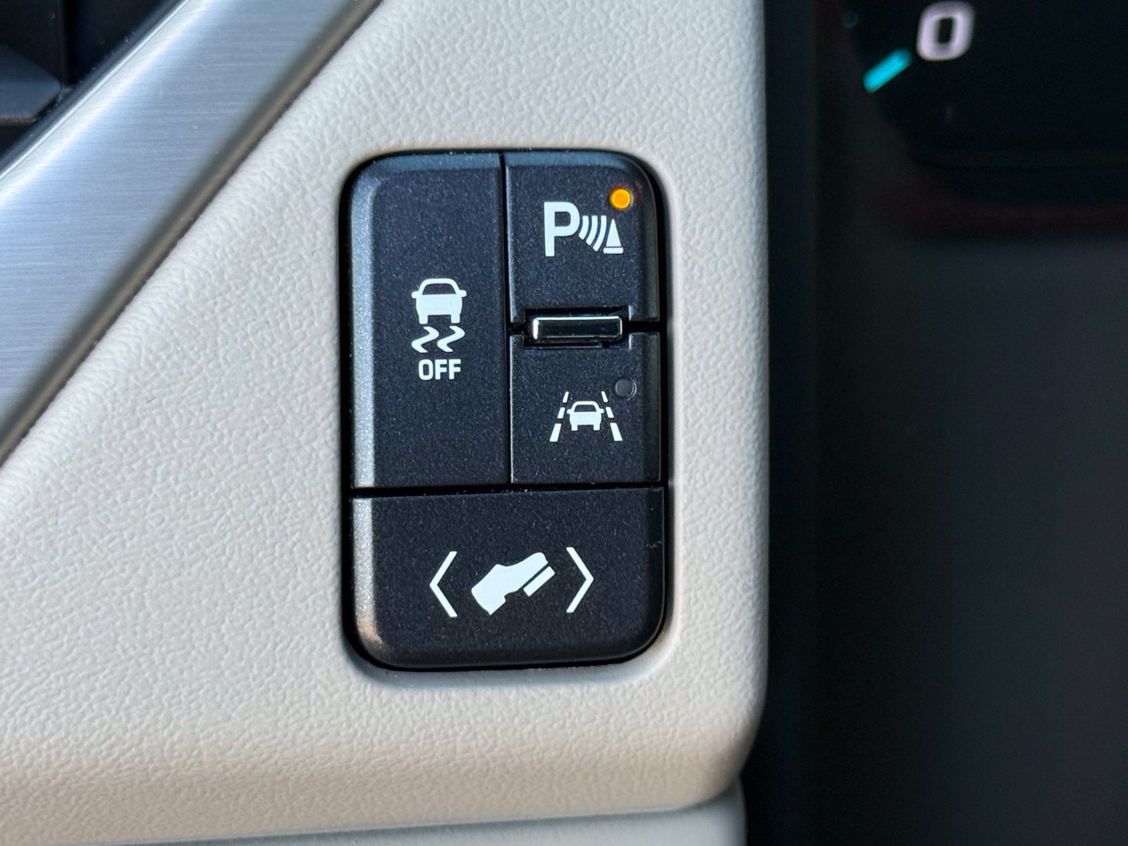 Used 2019 GMC Yukon Denali w/ Open Road Package AWD/4WD image 52