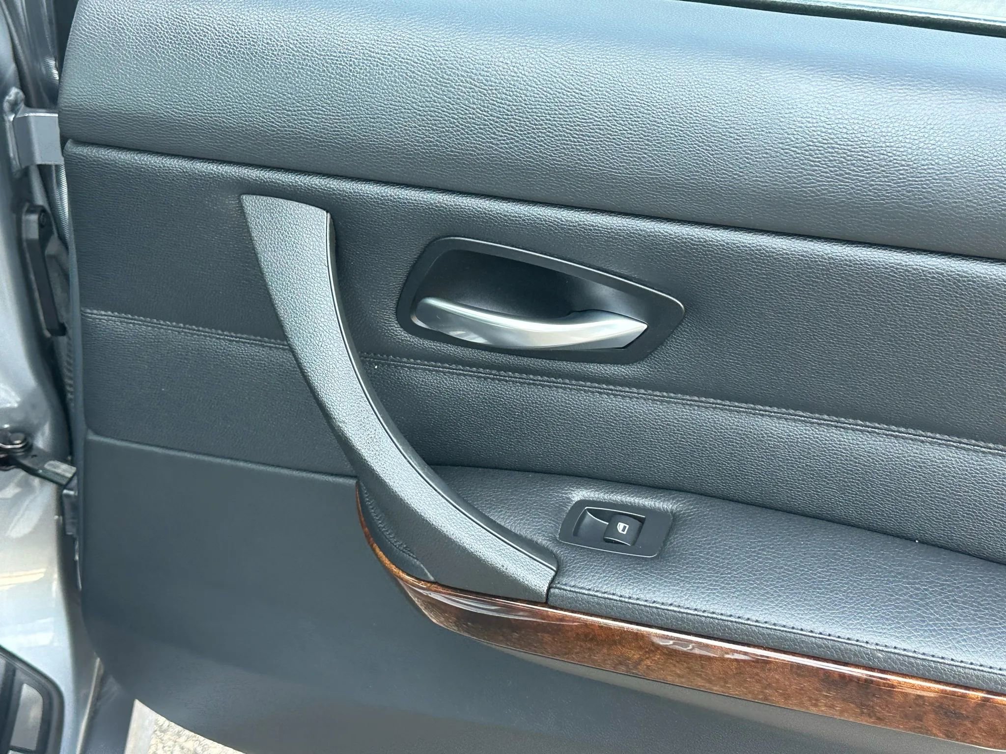 Used 2010 BMW 335d Sedan image 22