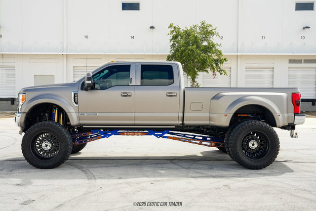 Used 2017 Ford F450 King Ranch w/ King Ranch Ultimate Package image 3