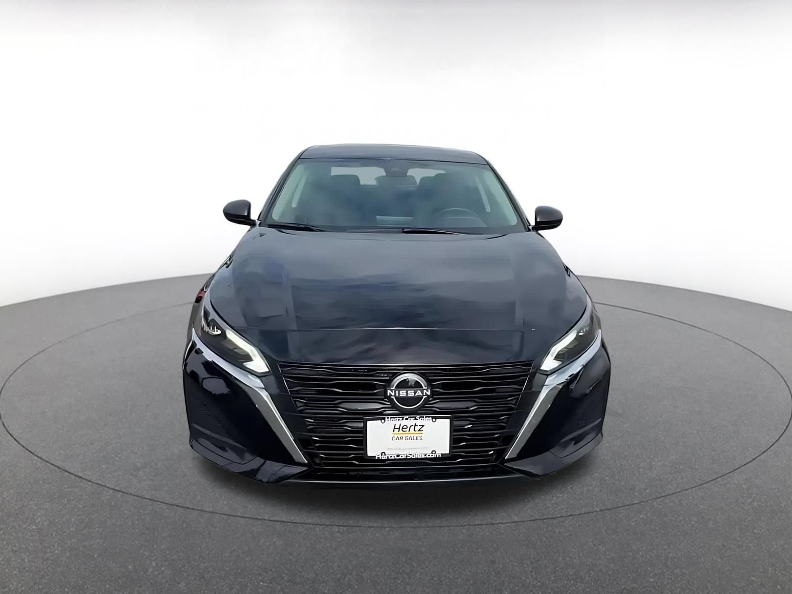 Used 2025 Nissan Altima 2.5 SV FWD image 4