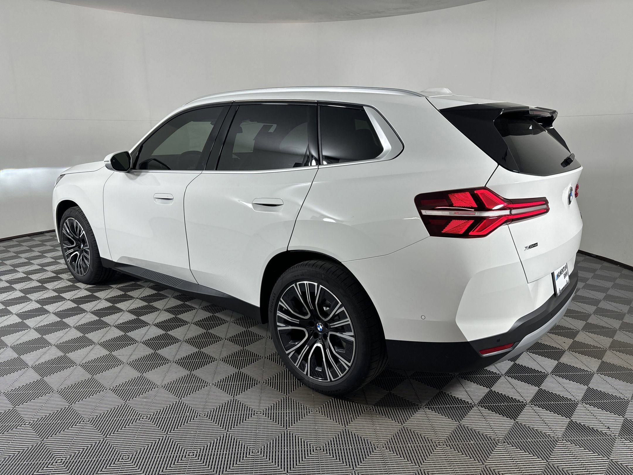 Used 2025 BMW X3 xDrive30i image 3