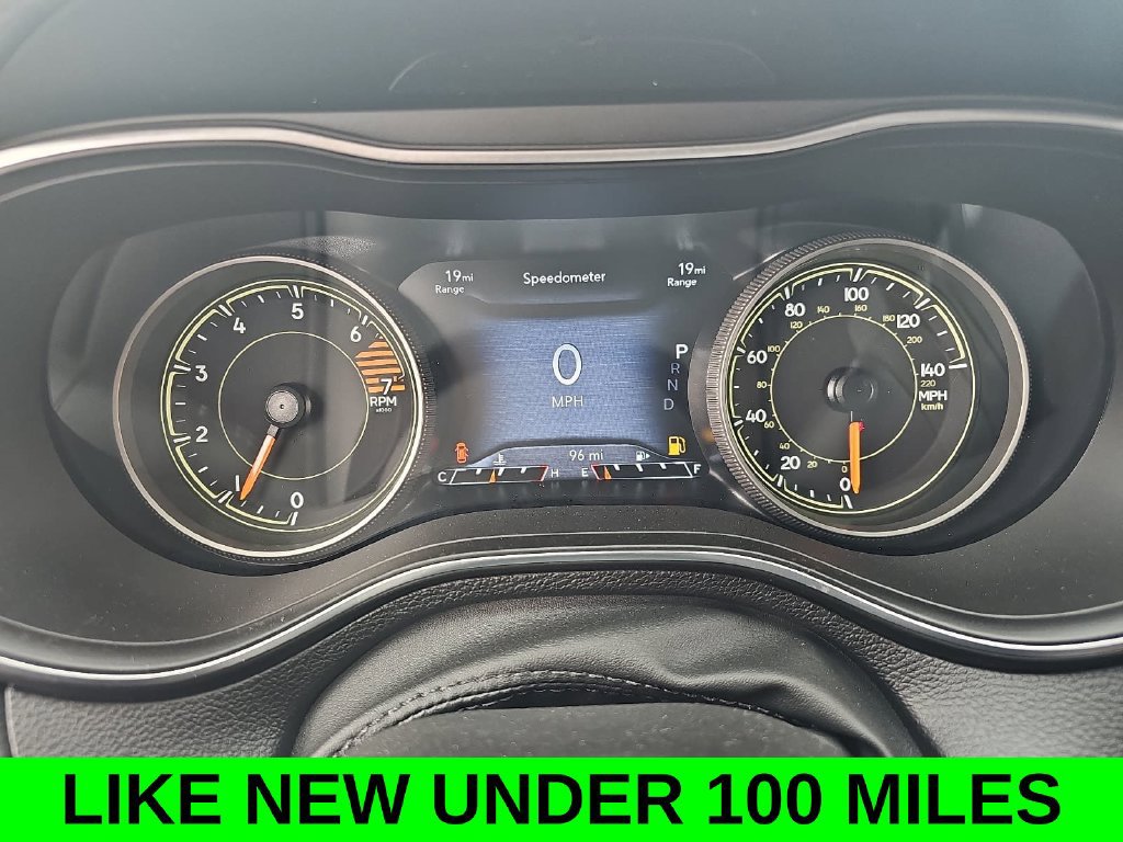 Used 2023 Jeep Cherokee Altitude Lux AWD/4WD image 19
