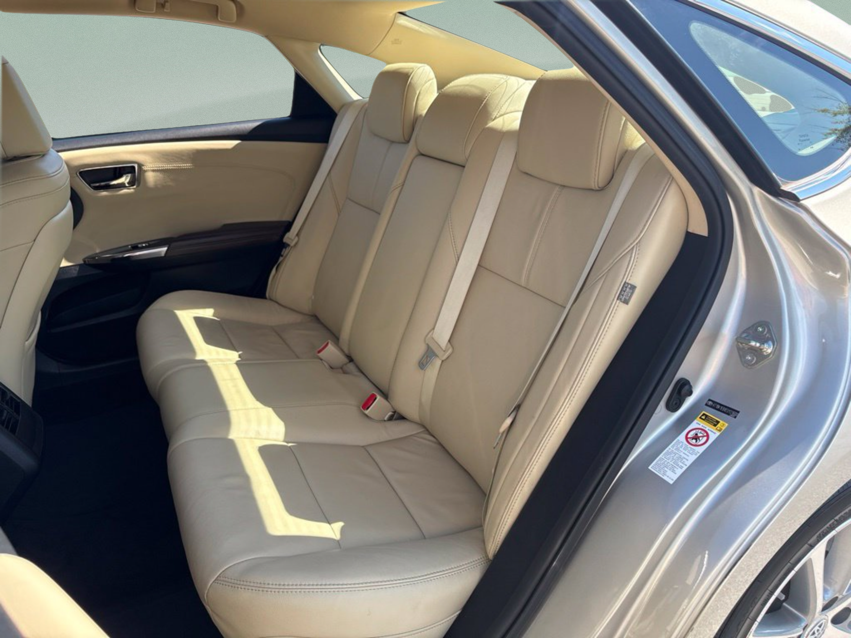 Used 2014 Toyota Avalon XLE Touring FWD image 19