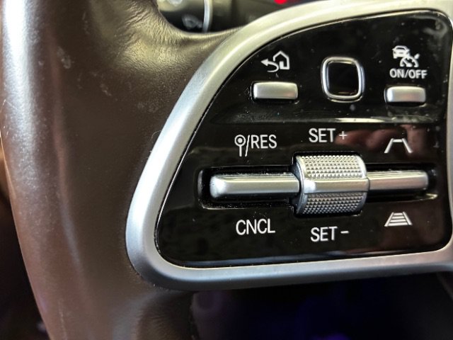 Used 2019 Mercedes-Benz E 300 4MATIC w/ Driver Assistance Package image 20