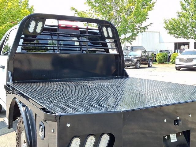 Used 2024 RAM 3500 Tradesman w/ Chrome Appearance Group AWD/4WD image 29