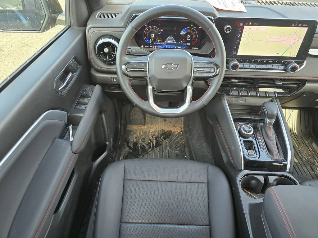 Used 2025 Chevrolet Colorado Z71 w/ Z71 Convenience Package 2 image 16