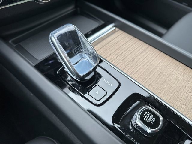New 2026 Volvo XC60 B5 Plus w/ Climate Package image 15