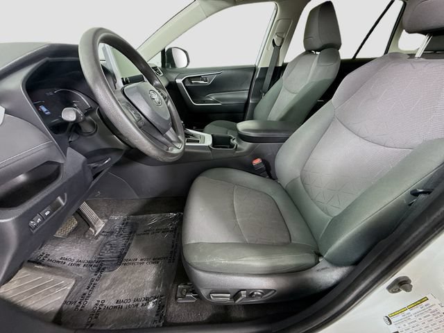 Certified 2023 Toyota RAV4 XLE FWD image 21
