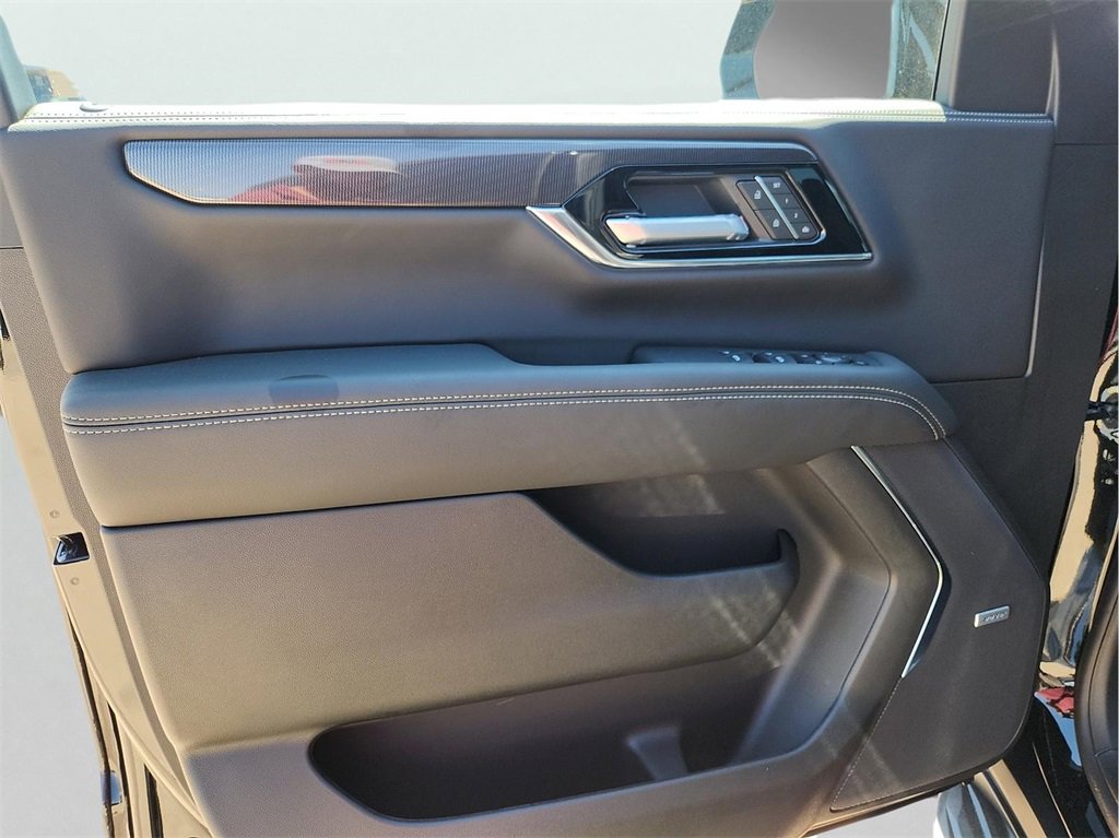 New 2026 GMC Yukon XL Elevation image 14
