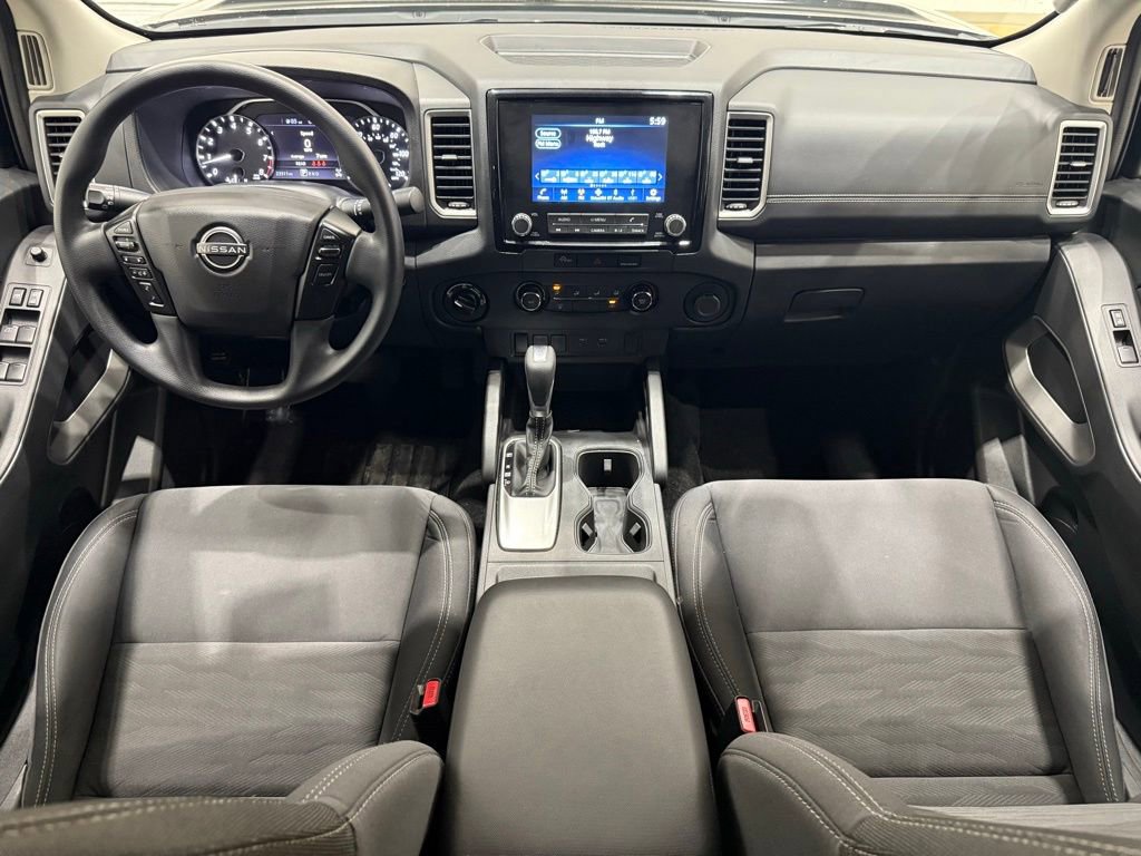Used 2023 Nissan Frontier SV image 14