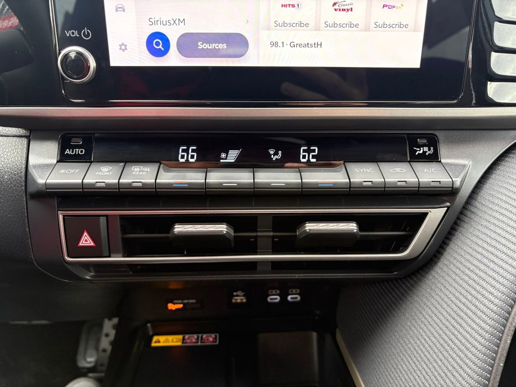 Certified 2025 Toyota Camry SE image 26