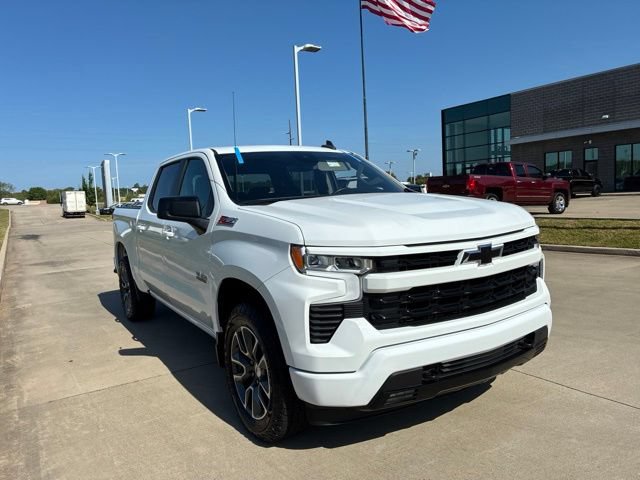 Used 2023 Chevrolet Silverado 1500 RST w/ Convenience Package II AWD/4WD image 3