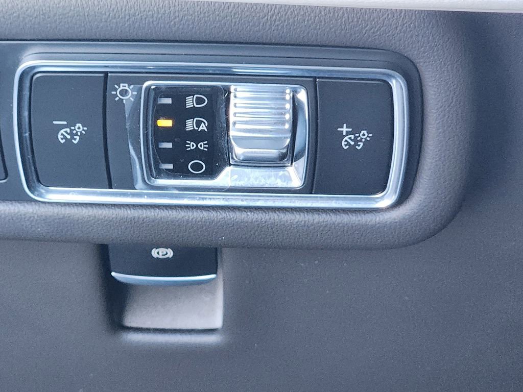 Used 2024 Lincoln Nautilus Black Label w/ Jet Appearance Package (87T) image 33