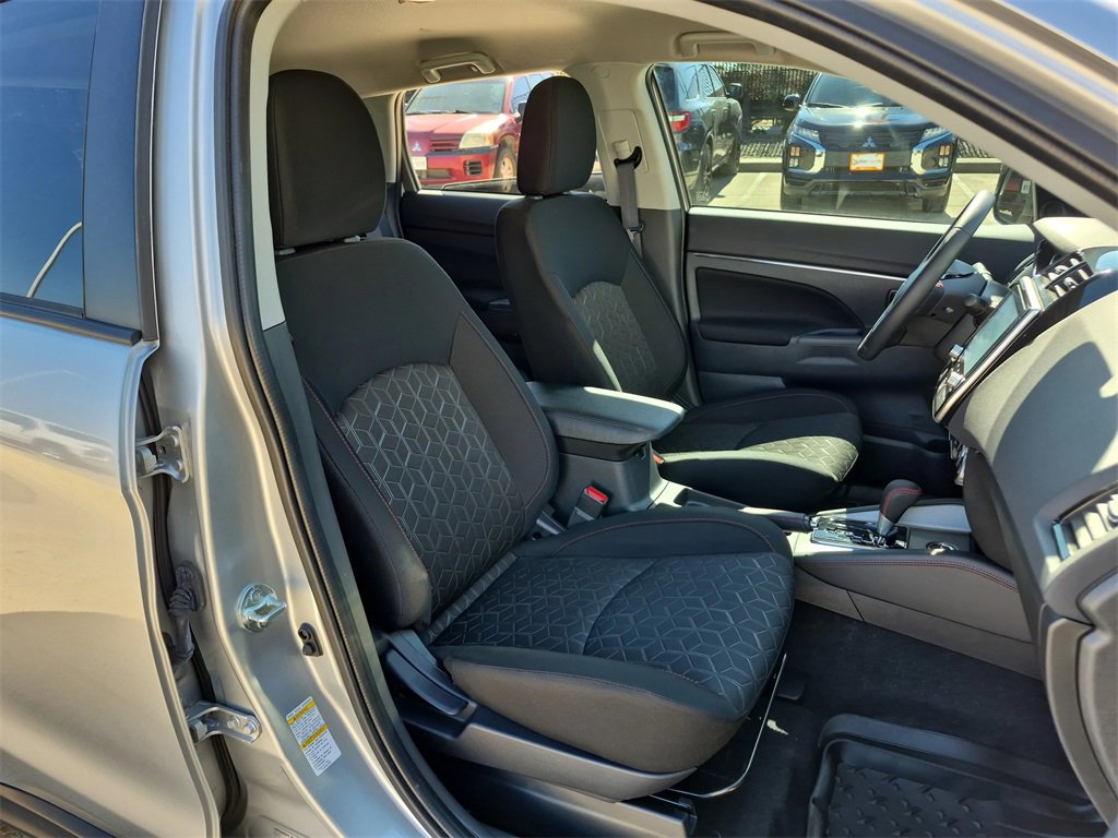 Used 2025 Mitsubishi Outlander Sport LE image 67