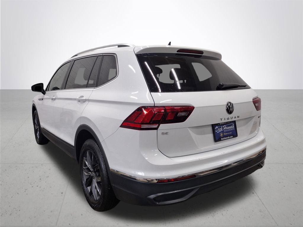 Certified 2024 Volkswagen Tiguan SE image 12
