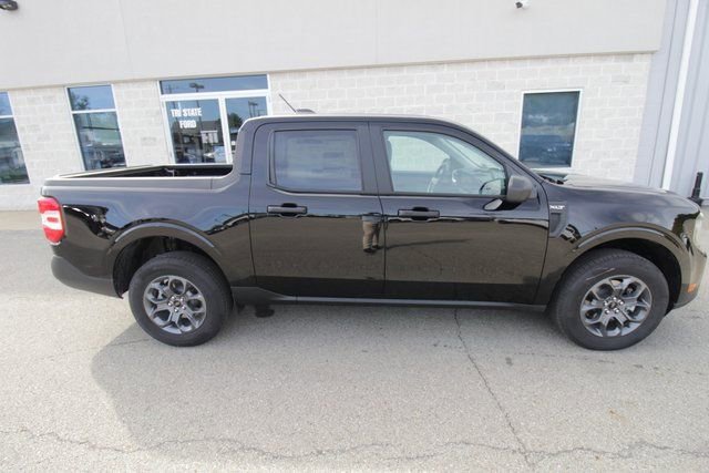 New 2025 Ford Maverick XLT w/ Equipment Group 302A image 13