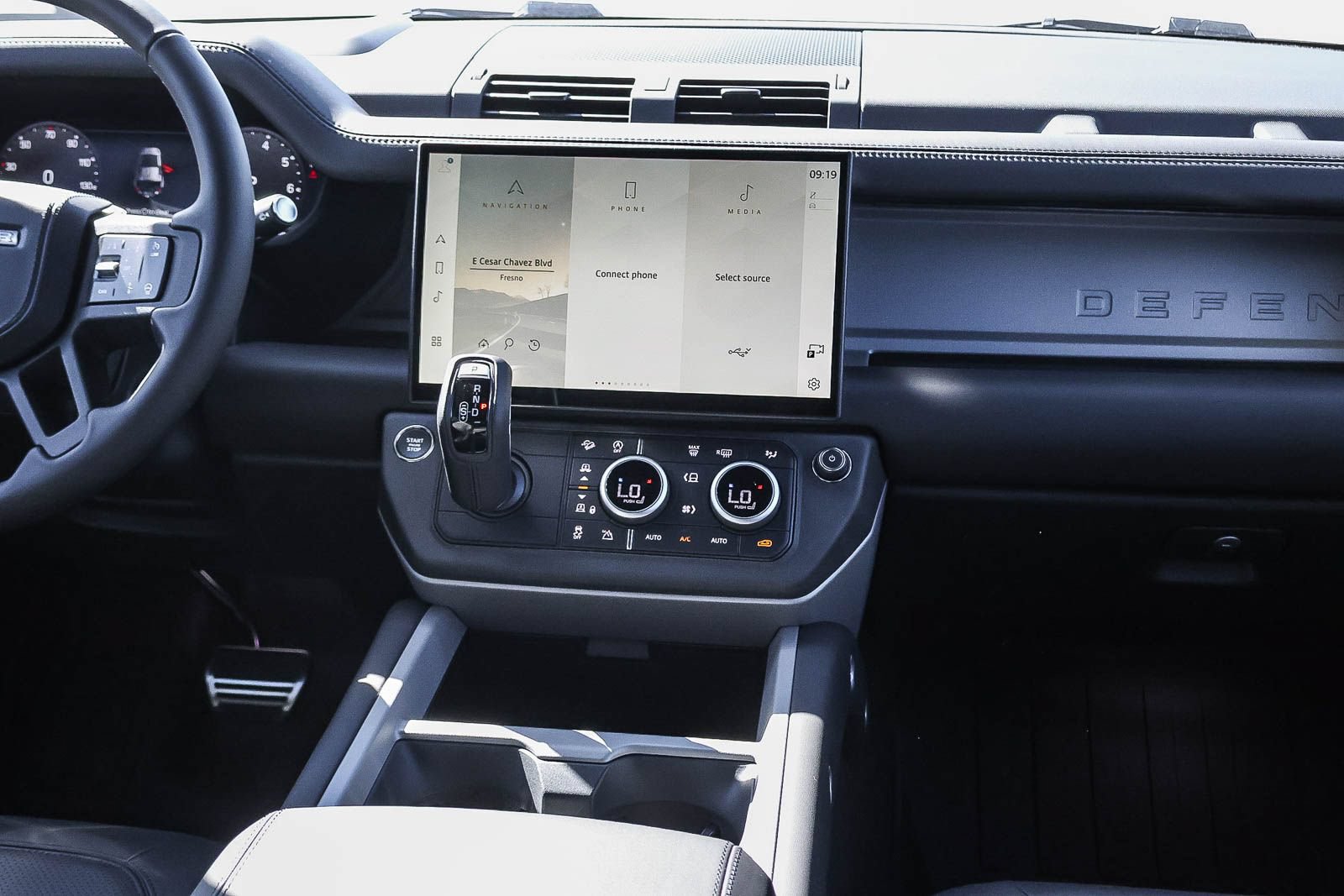 New 2026 Land Rover Defender 110 X AWD/4WD image 22
