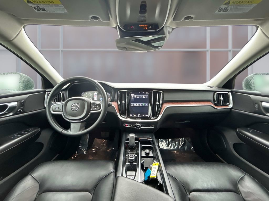 Used 2022 Volvo S60 B5 Inscription image 14