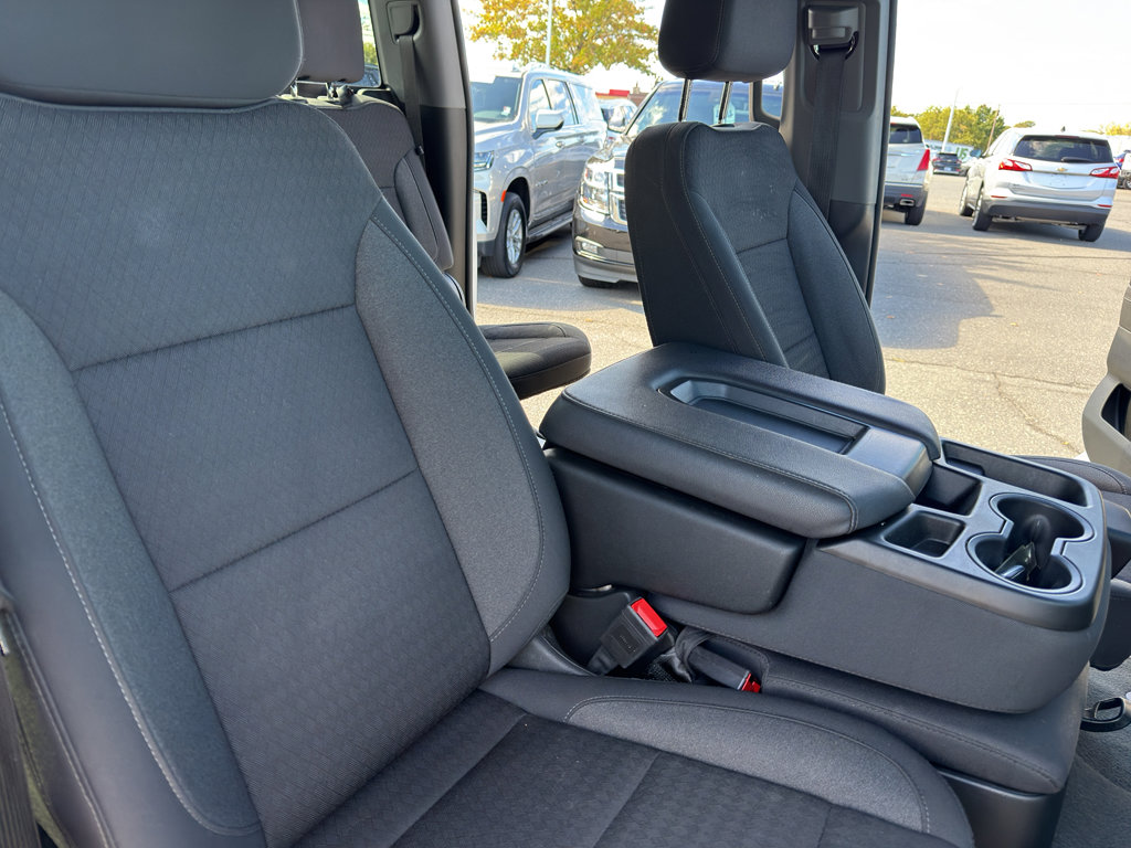 Used 2024 Chevrolet Silverado 2500 LT image 31