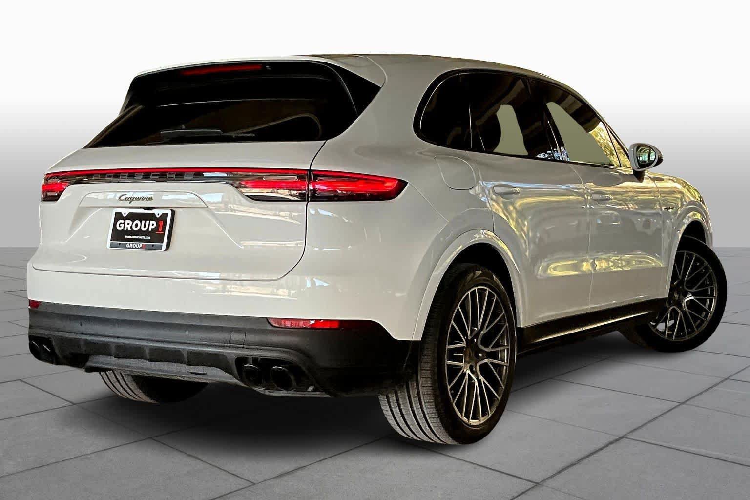 Used 2022 Porsche Cayenne E-Hybrid AWD/4WD image 41