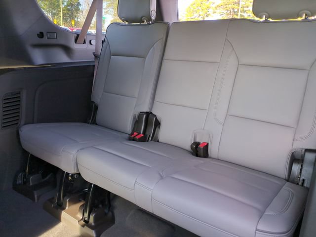 Used 2023 GMC Yukon XL SLT w/ SLT Luxury Package image 23