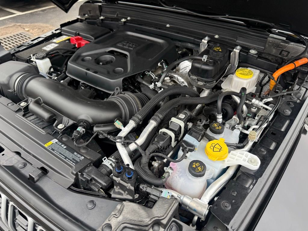 Used 2025 Jeep Wrangler Unlimited Sahara image 58