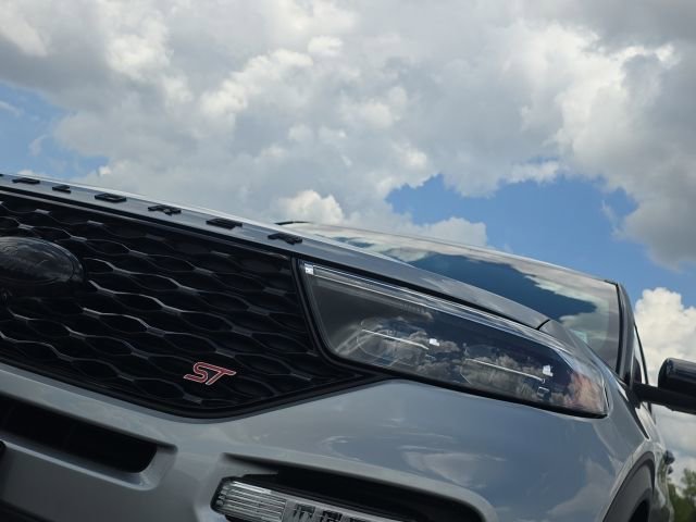 Used 2024 Ford Explorer ST w/ Equipment Group 401A AWD/4WD image 9