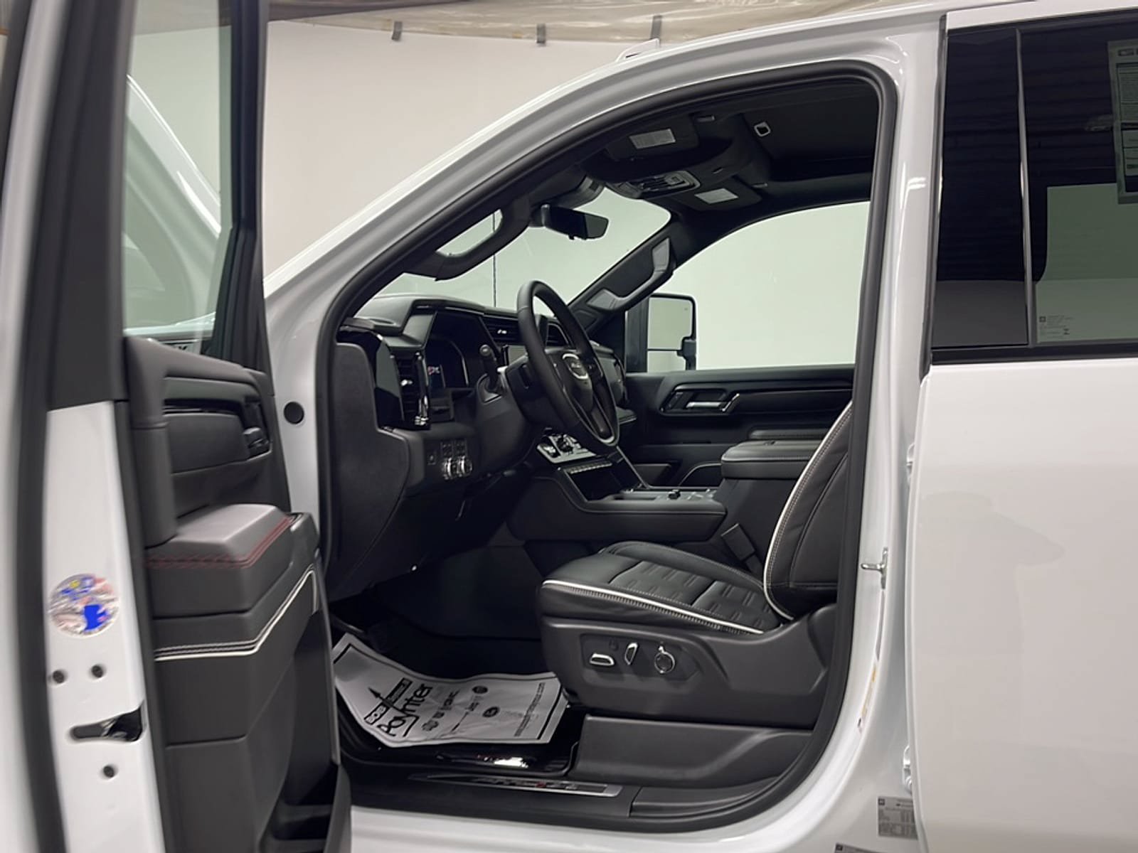 New 2026 GMC Sierra 2500 AT4X AWD/4WD image 2