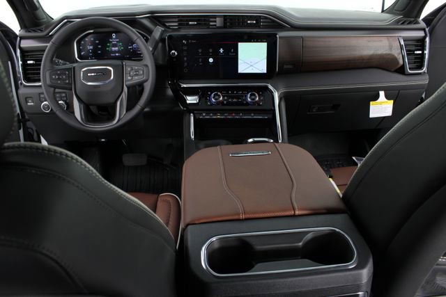 New 2026 GMC Sierra 3500 Denali Ultimate AWD/4WD image 13
