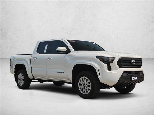 Used 2024 Toyota Tacoma SR5 AWD/4WD video 3