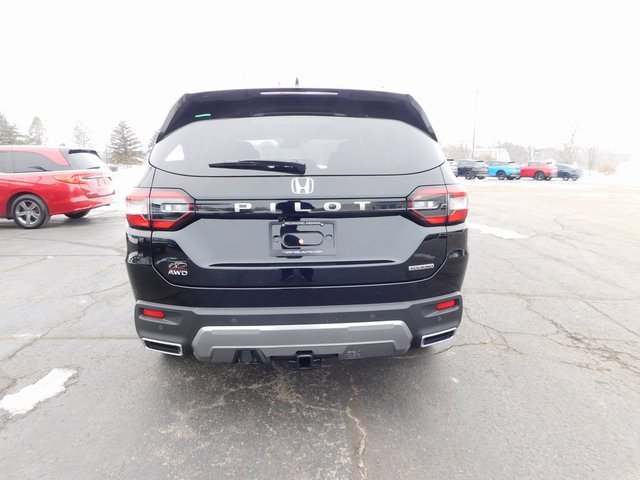 New 2026 Honda Pilot Touring image 4