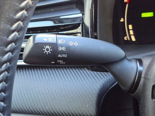 Used 2025 Toyota Camry SE FWD image 7