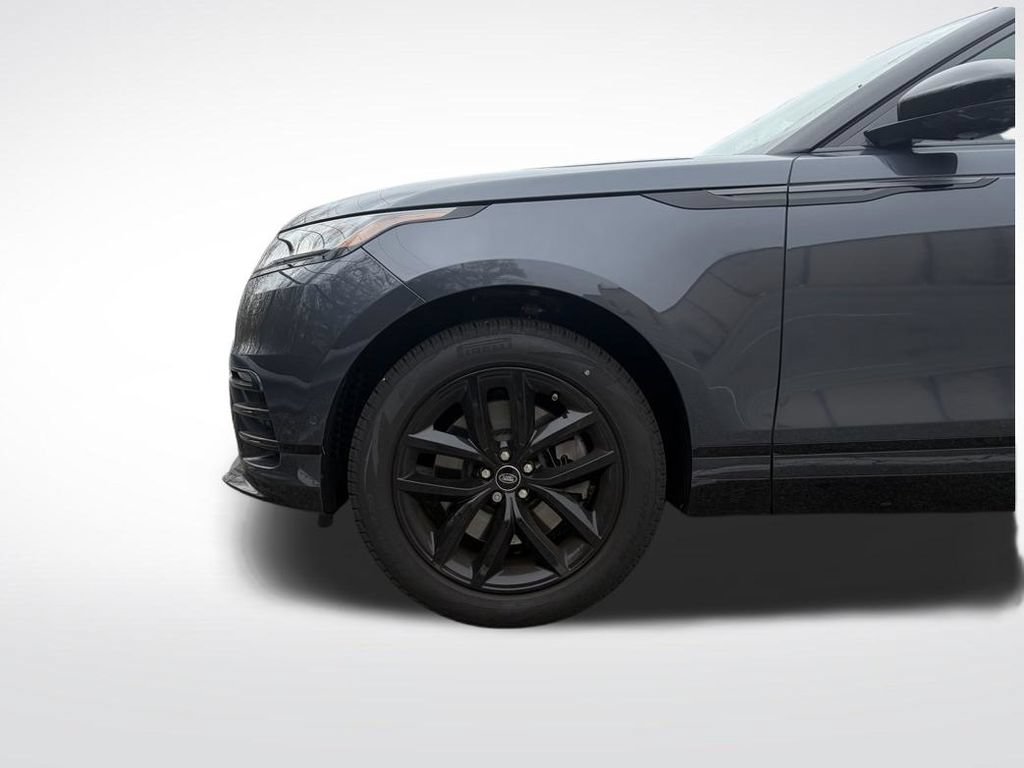 Certified 2026 Land Rover Range Rover Velar Dynamic SE AWD/4WD image 9