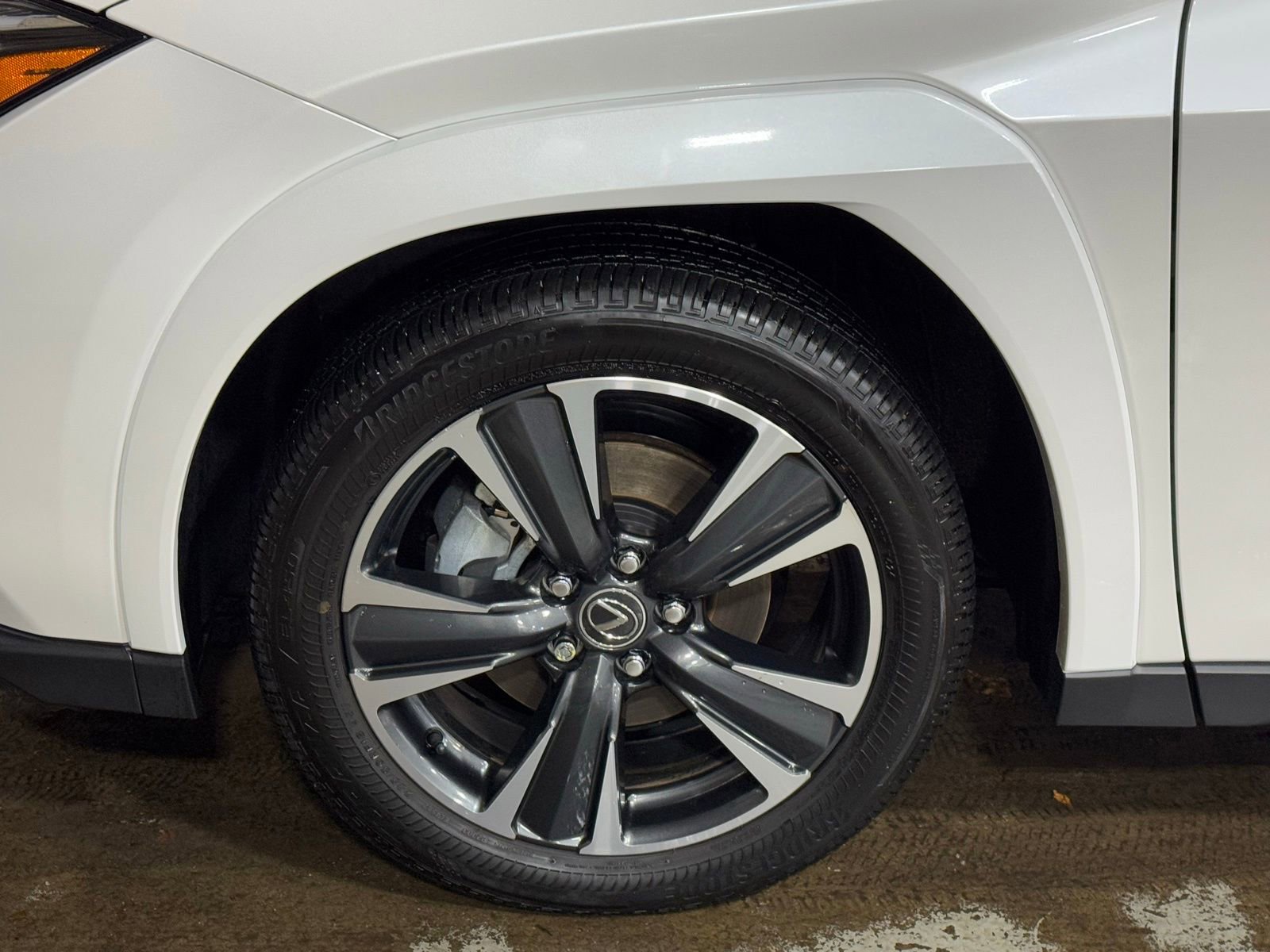 Used 2025 Lexus UX 300h AWD image 54