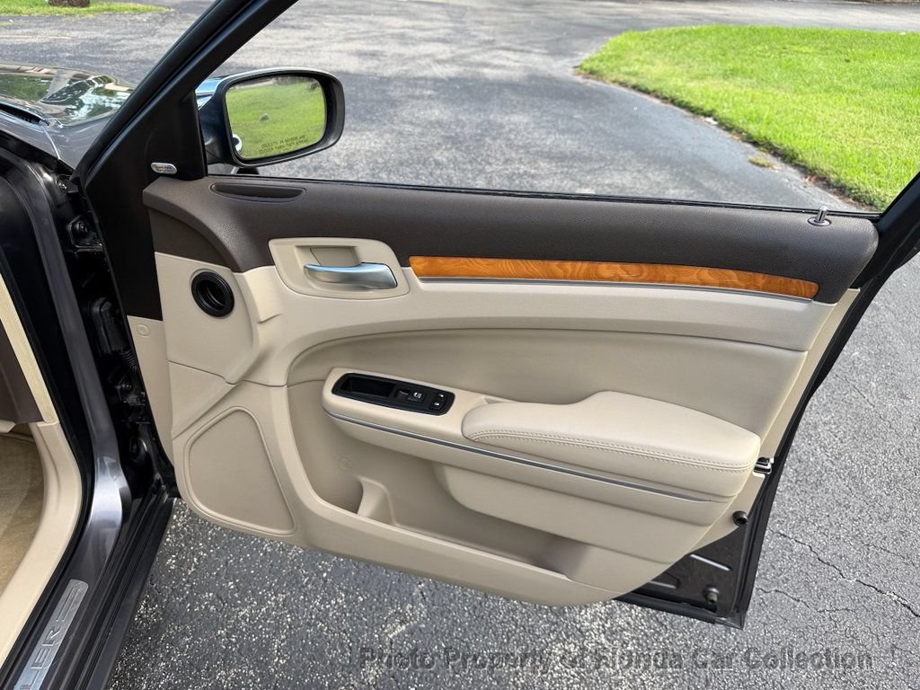 Used 2013 Chrysler 300 C RWD image 72