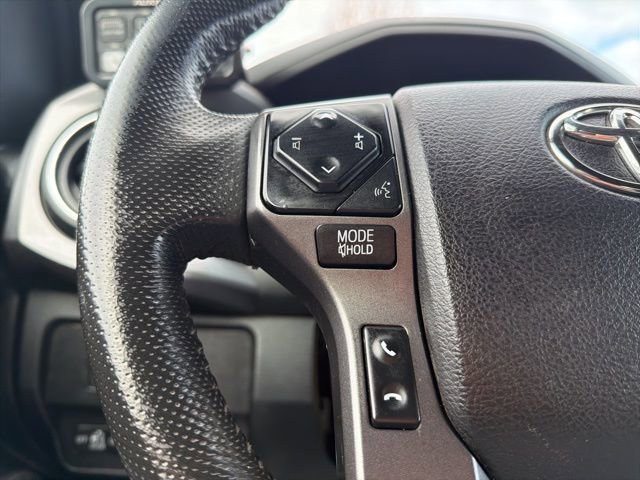 Used 2021 Toyota Tacoma TRD Off-Road AWD/4WD image 21