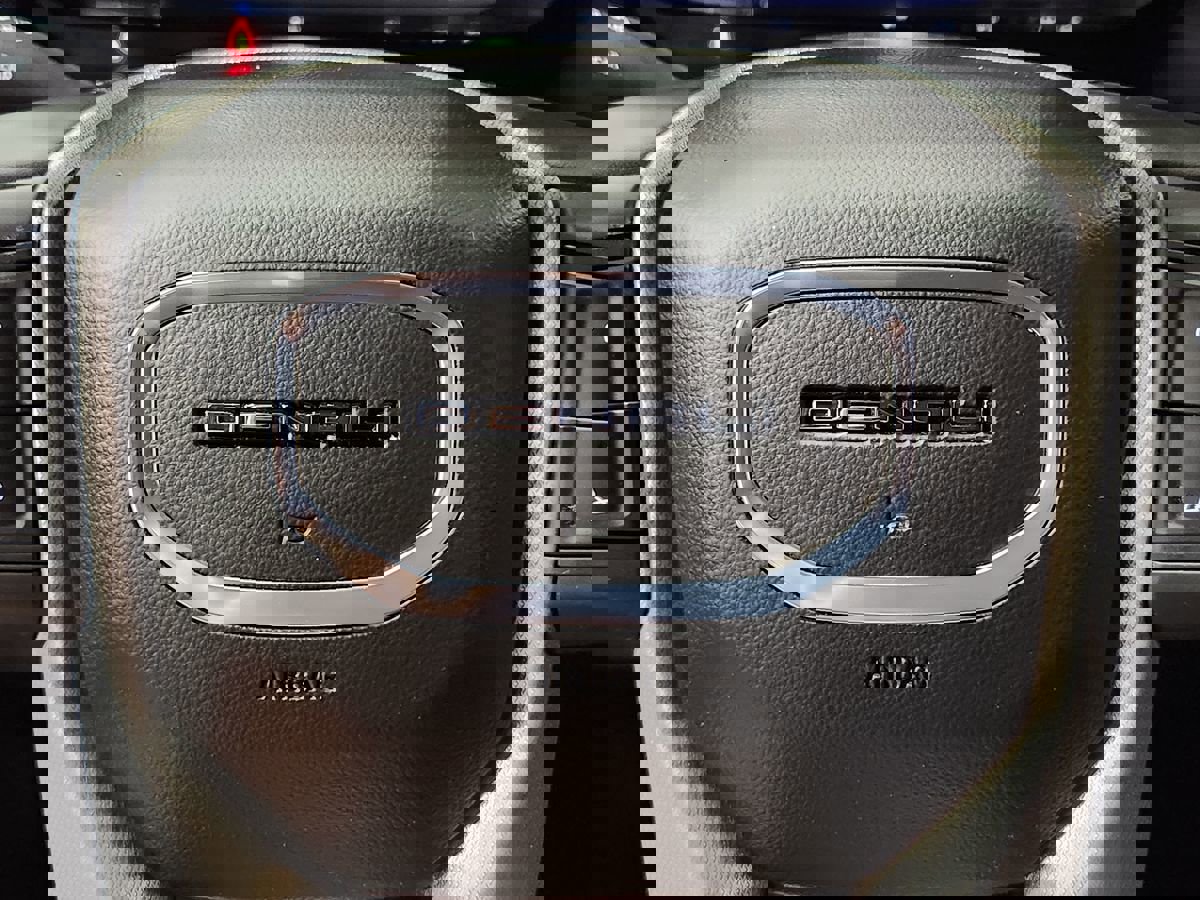 Used 2024 GMC Yukon Denali image 52