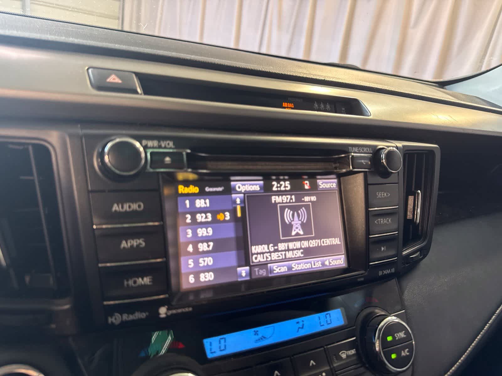 Used 2018 Toyota RAV4 XLE FWD image 21