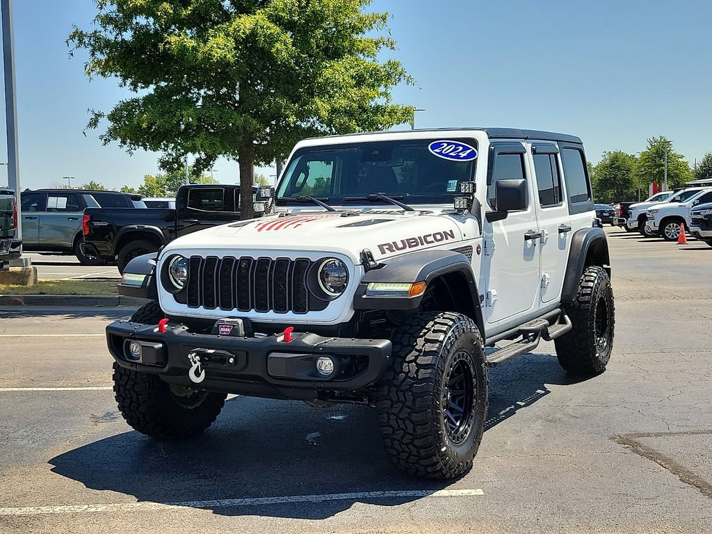Used 2024 Jeep Wrangler Unlimited Rubicon w/ Technology Group AWD/4WD image 2