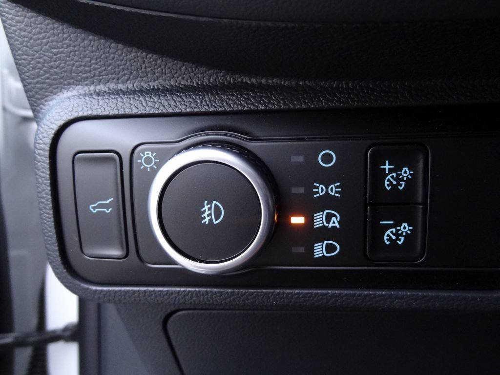 Used 2026 Ford Explorer Active w/ Active Comfort Package AWD/4WD image 19