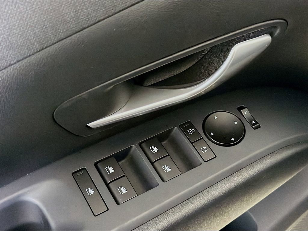 Used 2025 Hyundai Tucson SEL FWD image 21