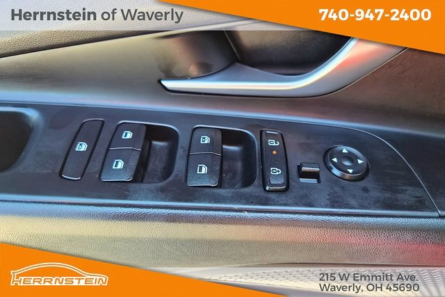 Used 2024 Hyundai Elantra SEL image 17