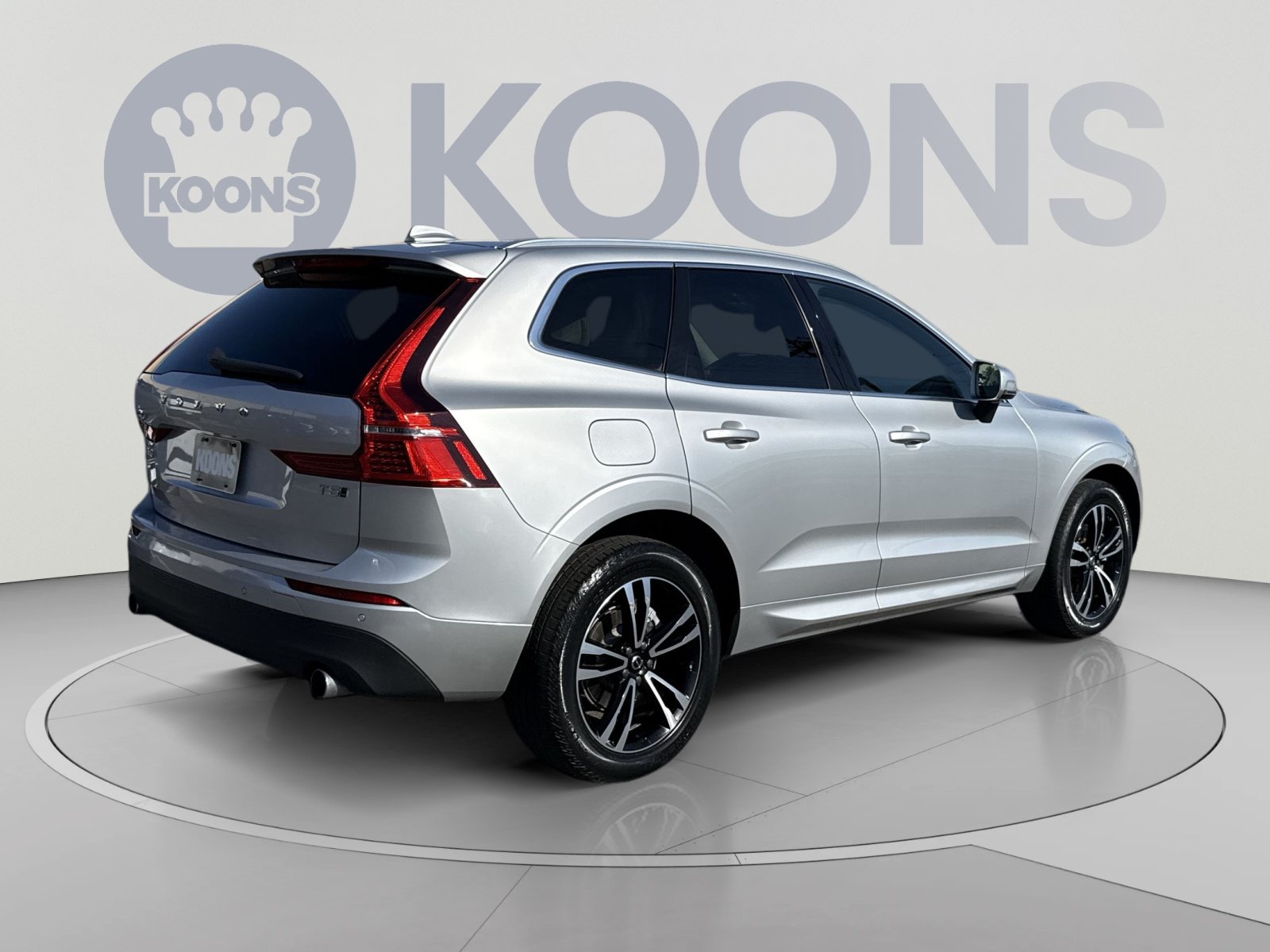 Used 2021 Volvo XC60 T5 Momentum w/ Climate Package AWD/4WD image 7