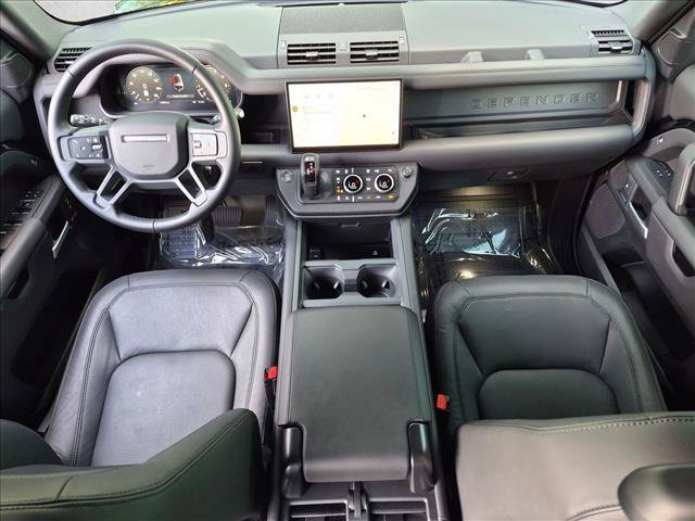 Certified 2025 Land Rover Defender 130 X-Dynamic SE AWD/4WD image 19