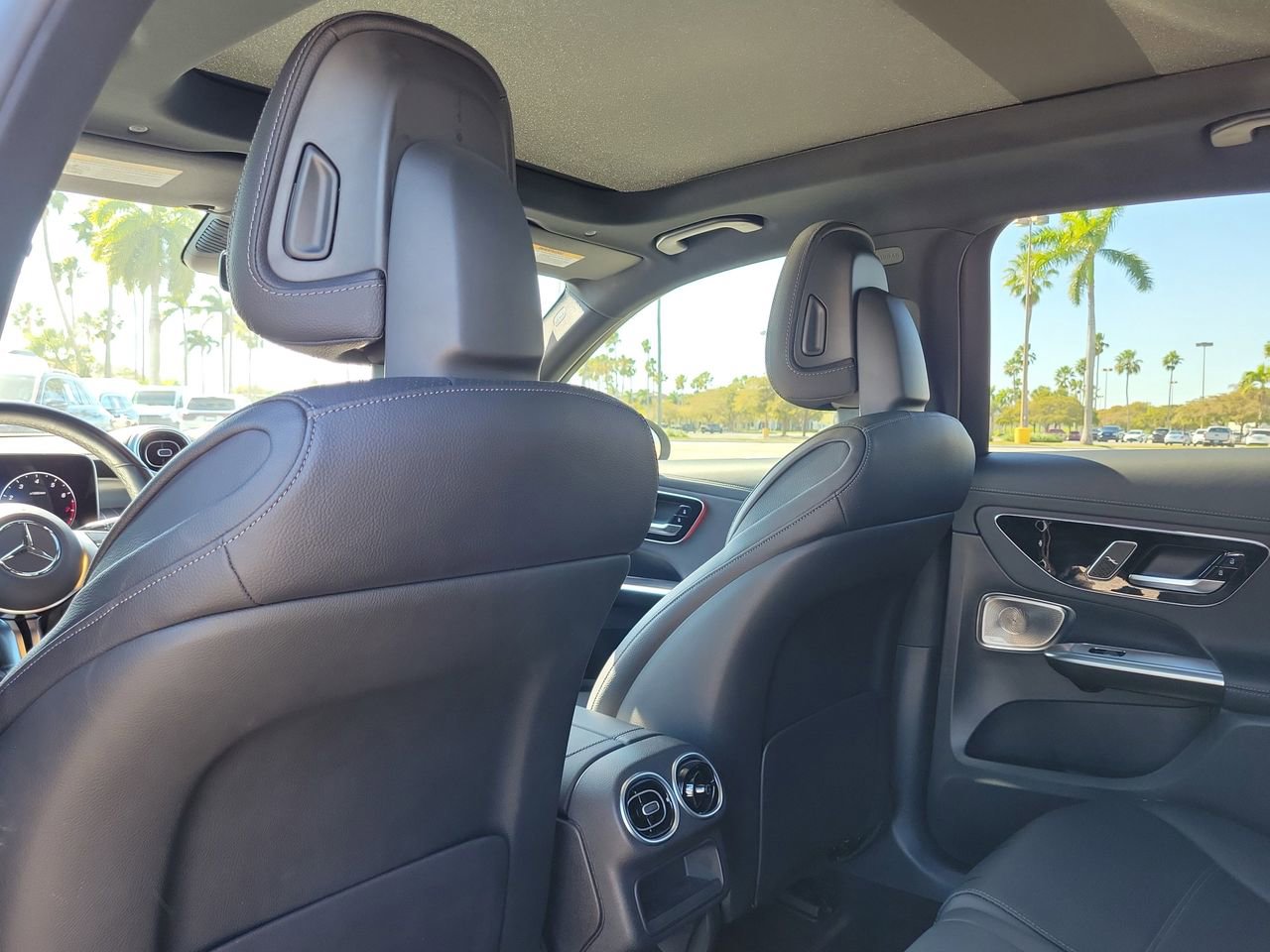 Certified 2024 Mercedes-Benz GLC 300 image 12