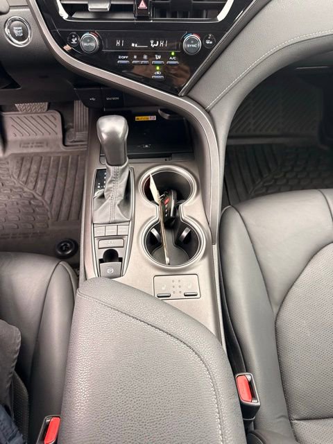 Used 2022 Toyota Camry XSE image 17