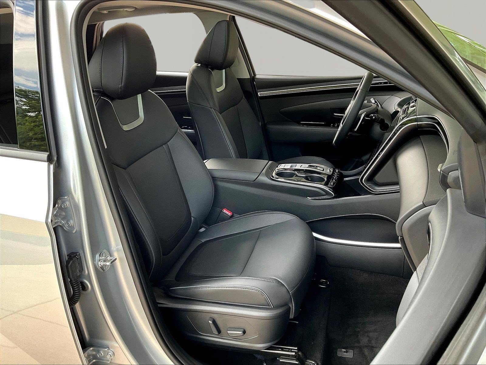 Used 2024 Hyundai Tucson Limited AWD/4WD image 28