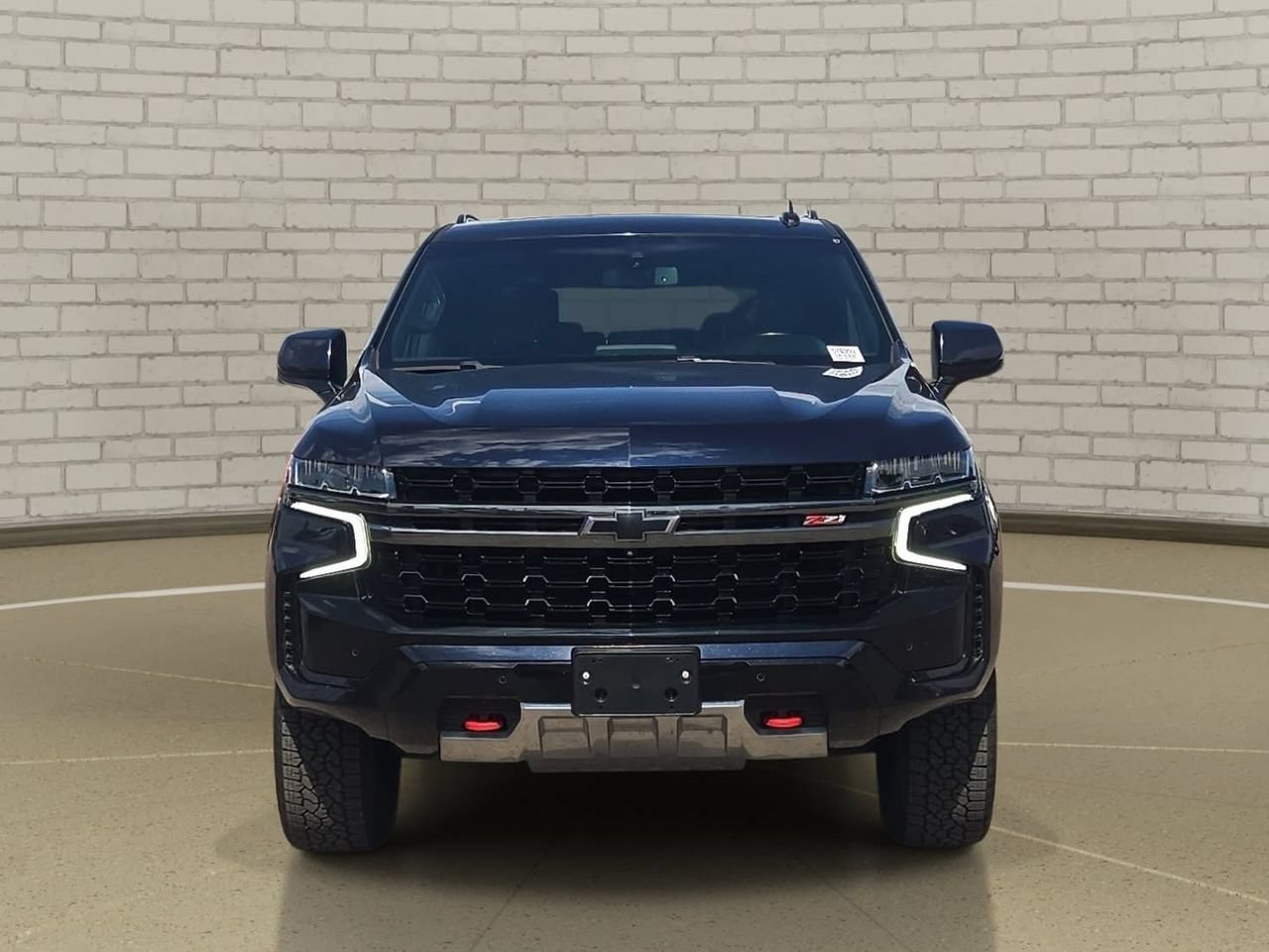 Used 2022 Chevrolet Suburban Z71 w/ Off-Road Capability Package AWD/4WD image 2