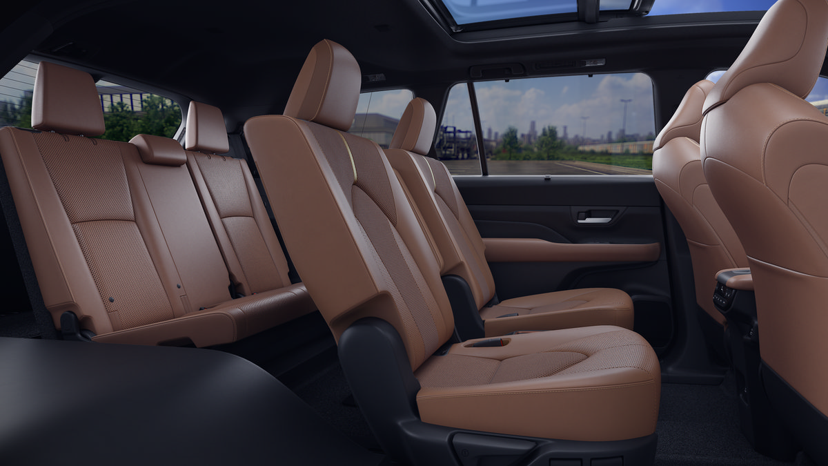 New 2026 Toyota Grand Highlander AWD Hybrid image 2